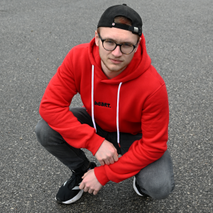 BLUZA  CZERWONA "HEART."