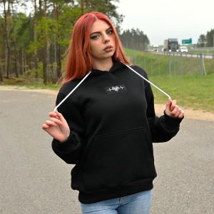 BLUZA  CZARNA "SERCE"