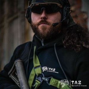 BLUZA  TAZ "Only Forward"  czarna (przedsprzedaż)