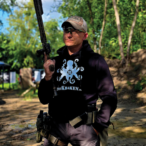 BMK CZARNY FRONT 26 CM.png
